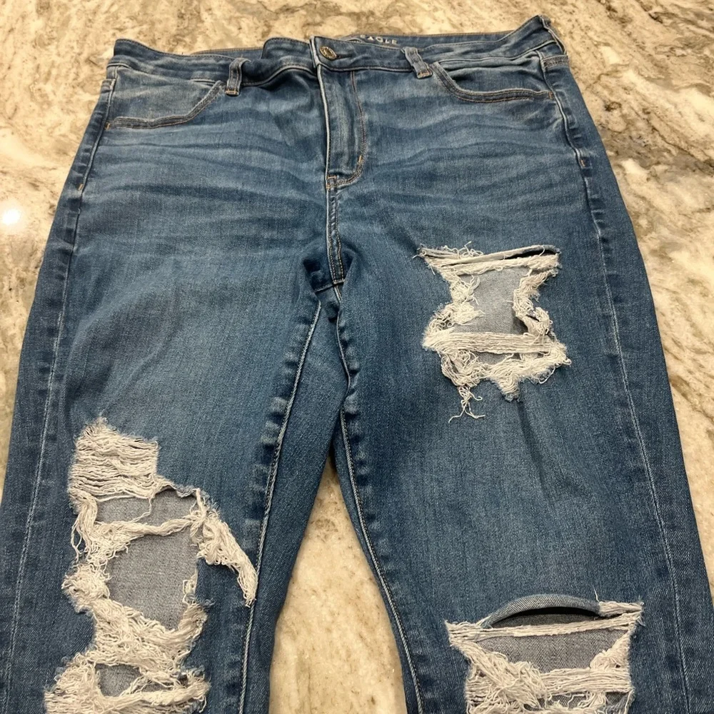 American eagle distressed‎ hi rise jegging Jena’s size 16 short